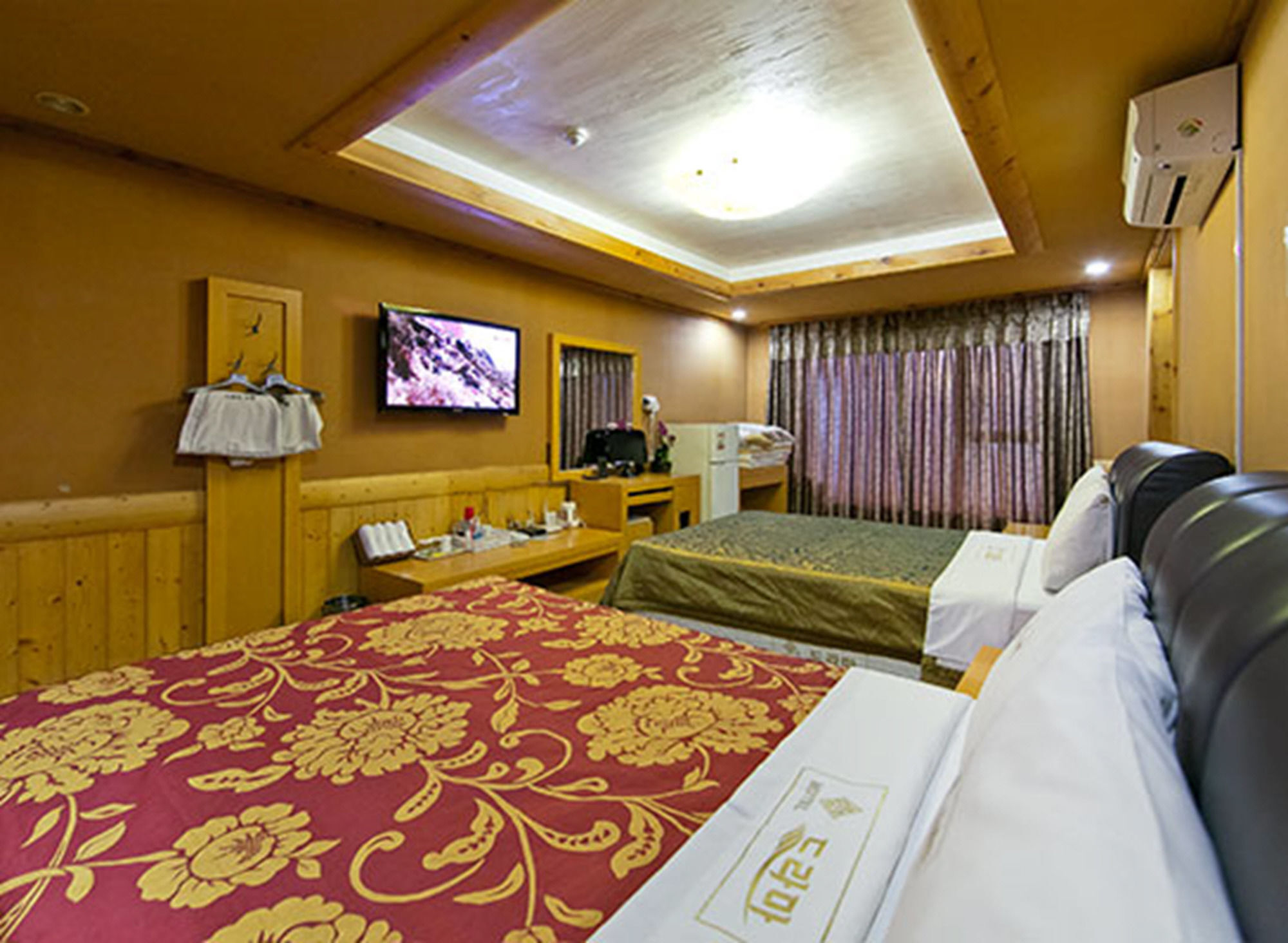 Drama Motel Борьонг Екстериор снимка