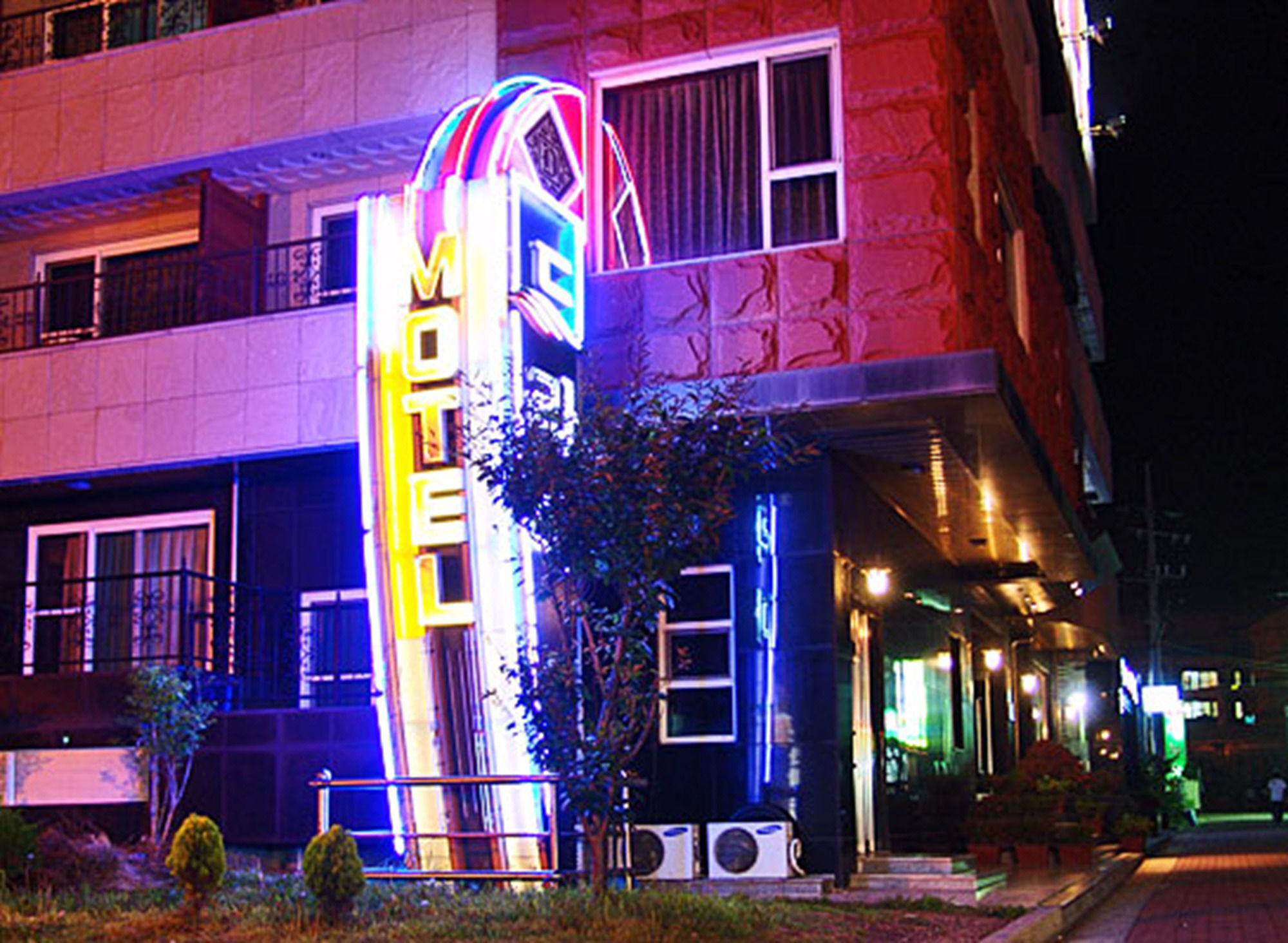 Drama Motel Борьонг Екстериор снимка