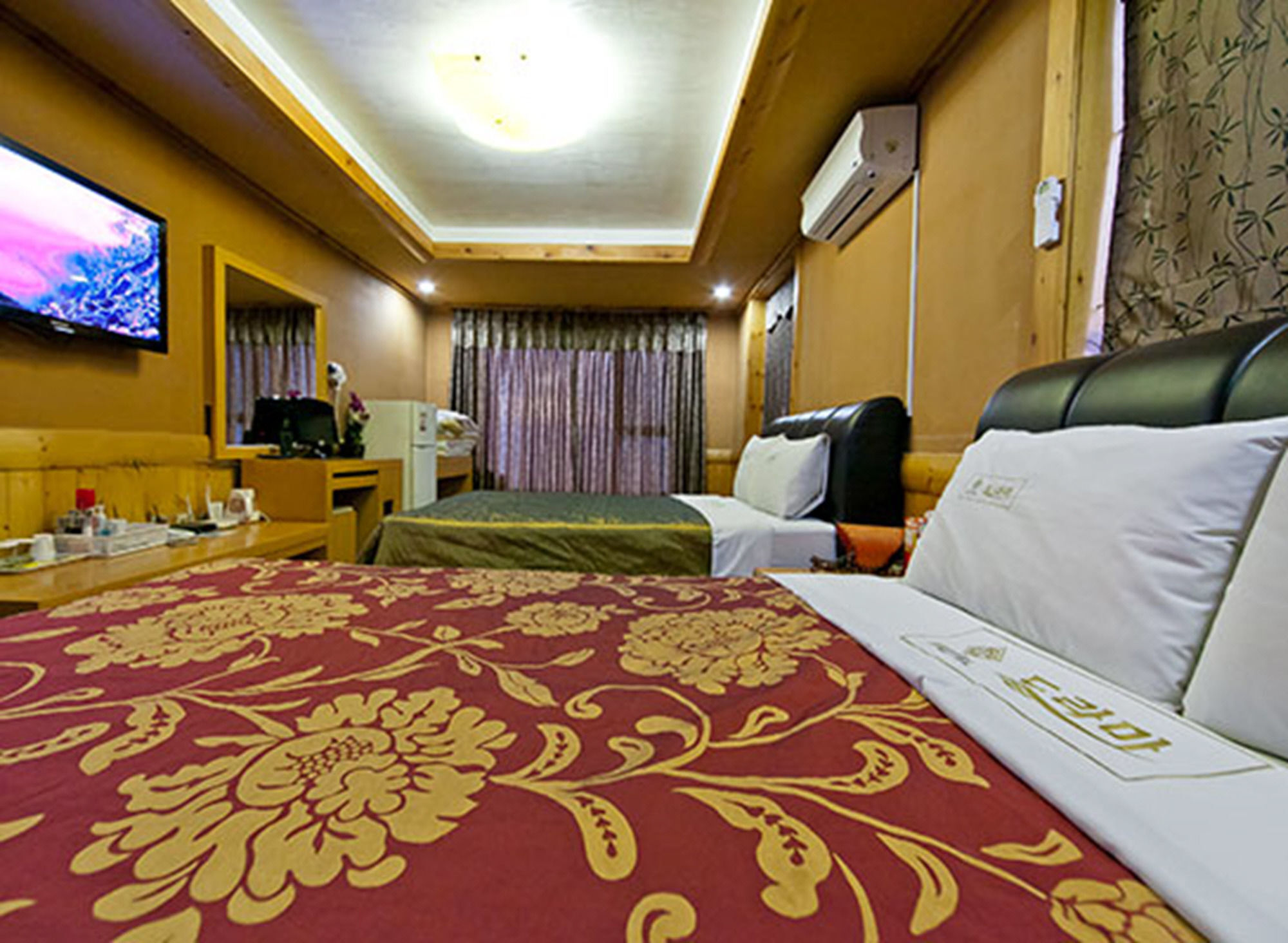 Drama Motel Борьонг Екстериор снимка